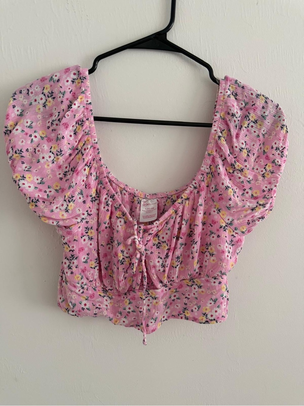 Love Tree Pink Floral Puff-Sleeve Tie-Front Crop Top